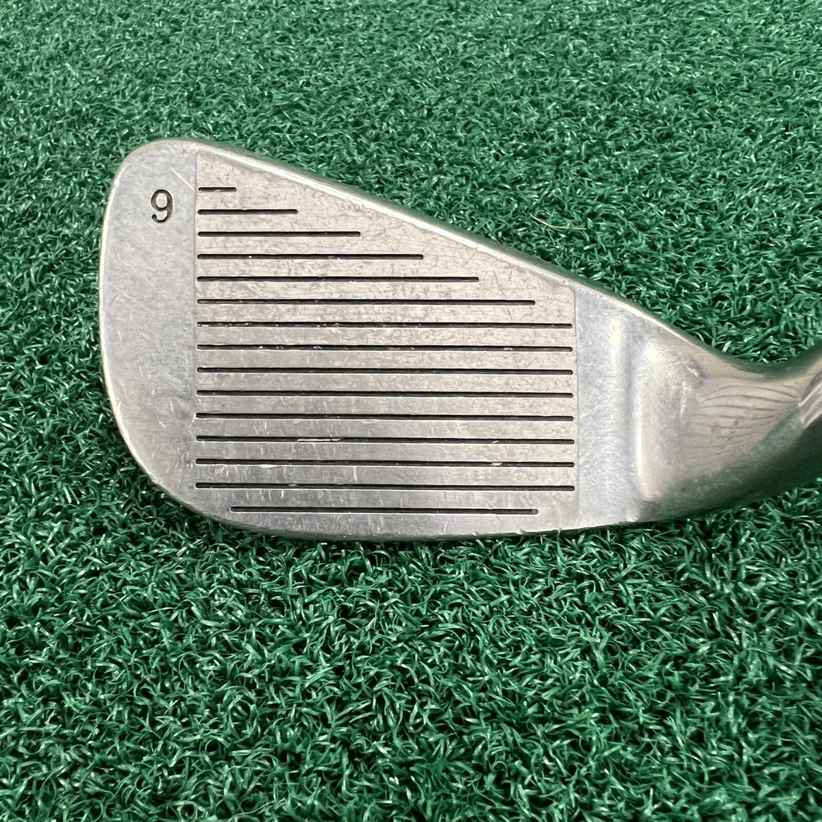 Lady XPC Plus Perimeter Balanced 9 Iron Ladies Right Hand Graphite Shaft LRH