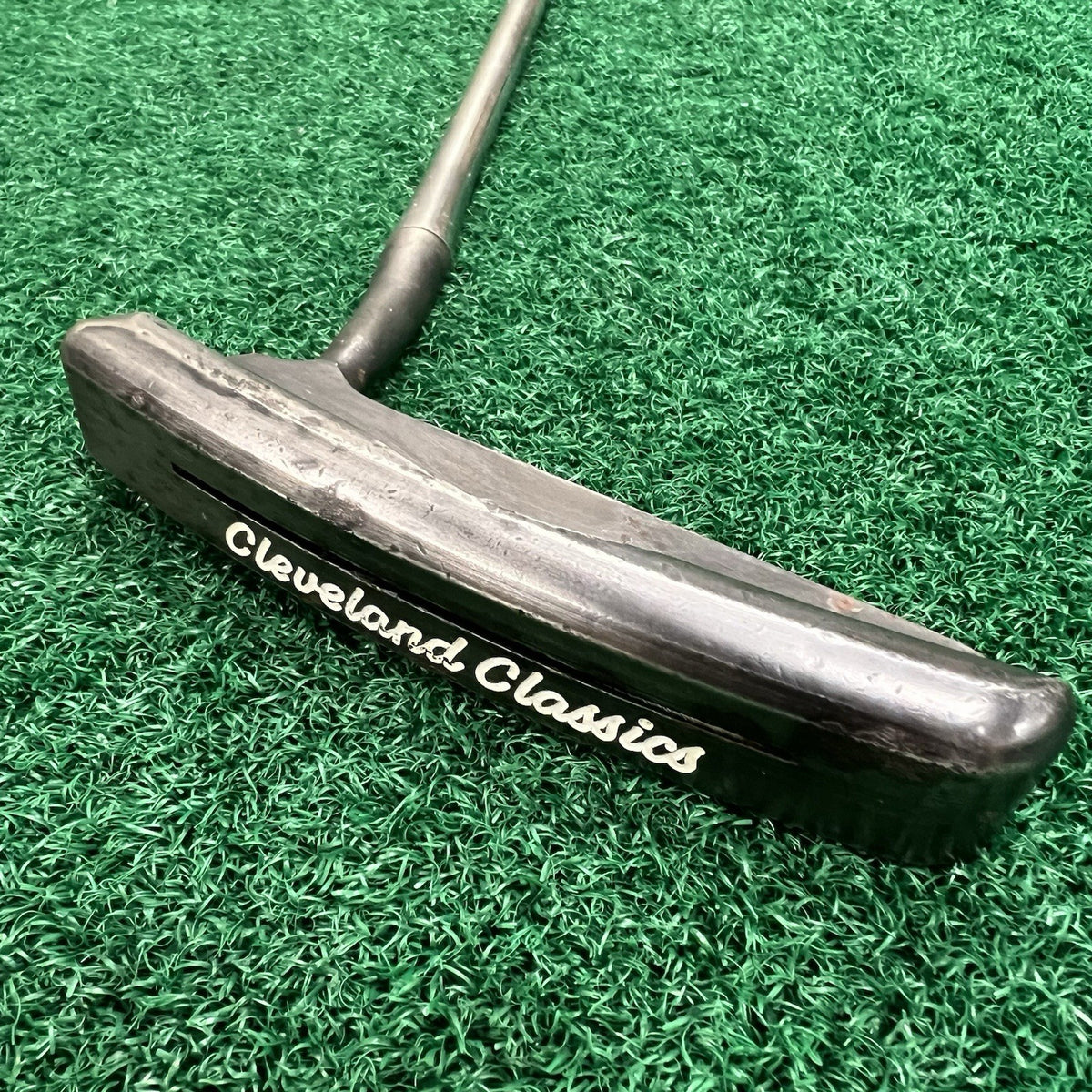 Cleveland Classics KG 3 Milled Blade Putter Men's Right Hand Steel Shaft 35.5"