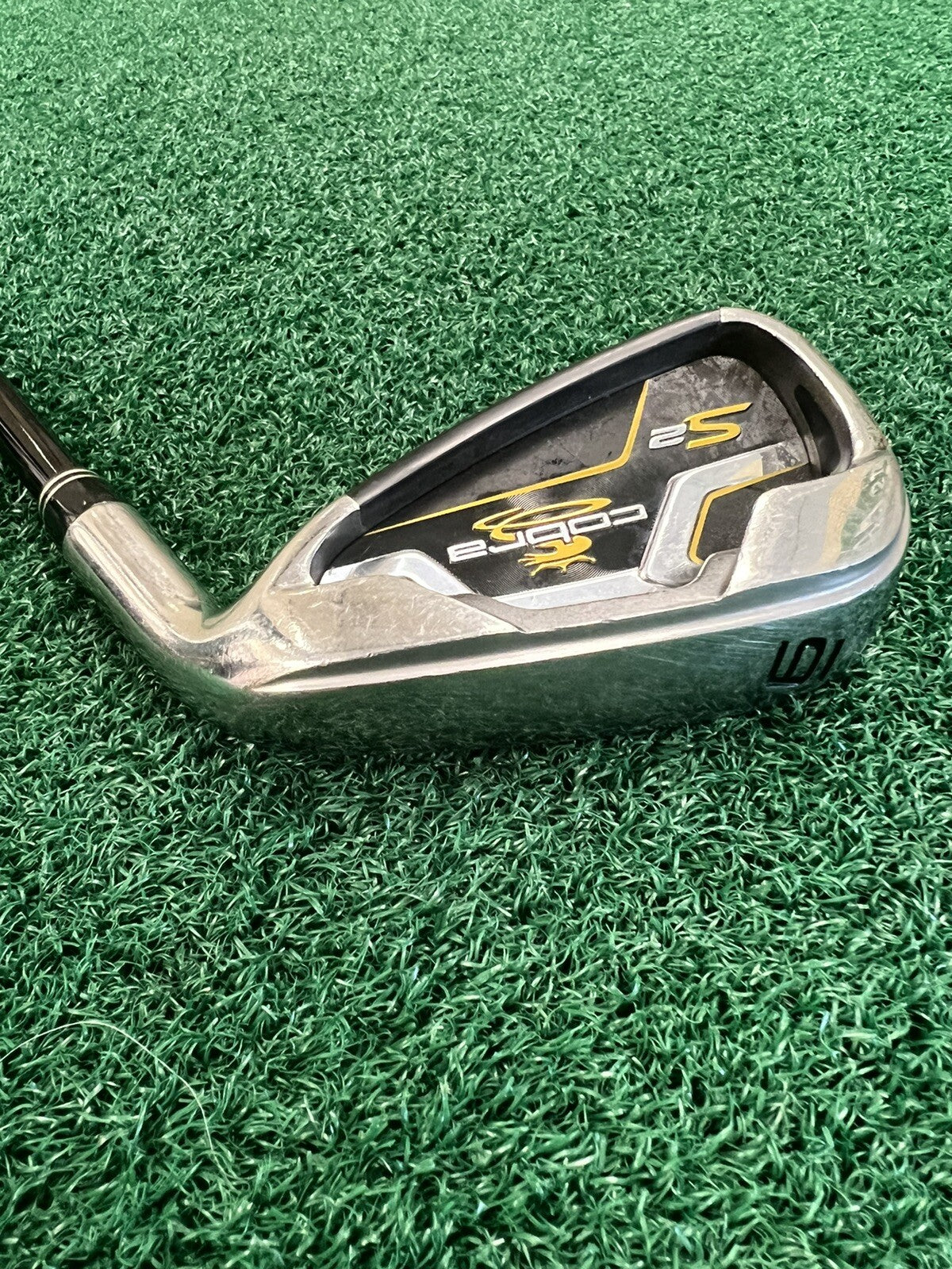 Cobra S2 6 Iron Right Hand Aldila DVS-2 Graphite Shaft 38" Winn Dri-Tac Grip MRH