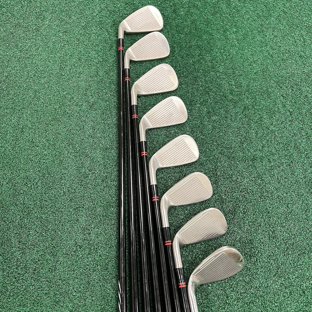 ORLIMAR Hip Steel Iron Set 4-PW+SW Men's Right Hand Regular Flex Graphite Shafts