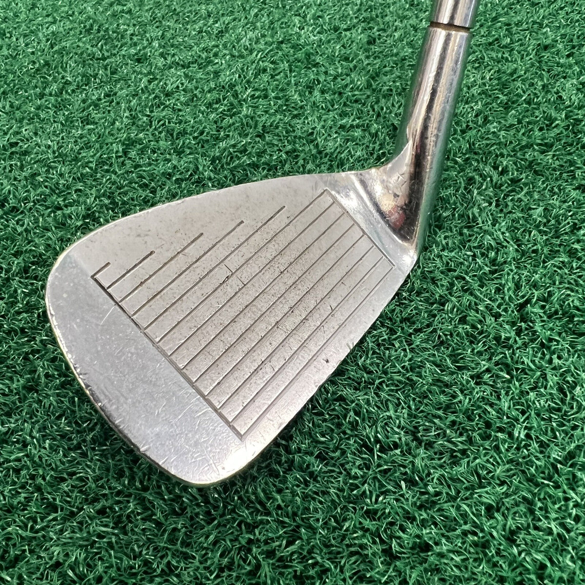 MacGregor Tourney  Single 10 Iron Pitching Wedge MRH 2 Medium Flex Steel Shaft