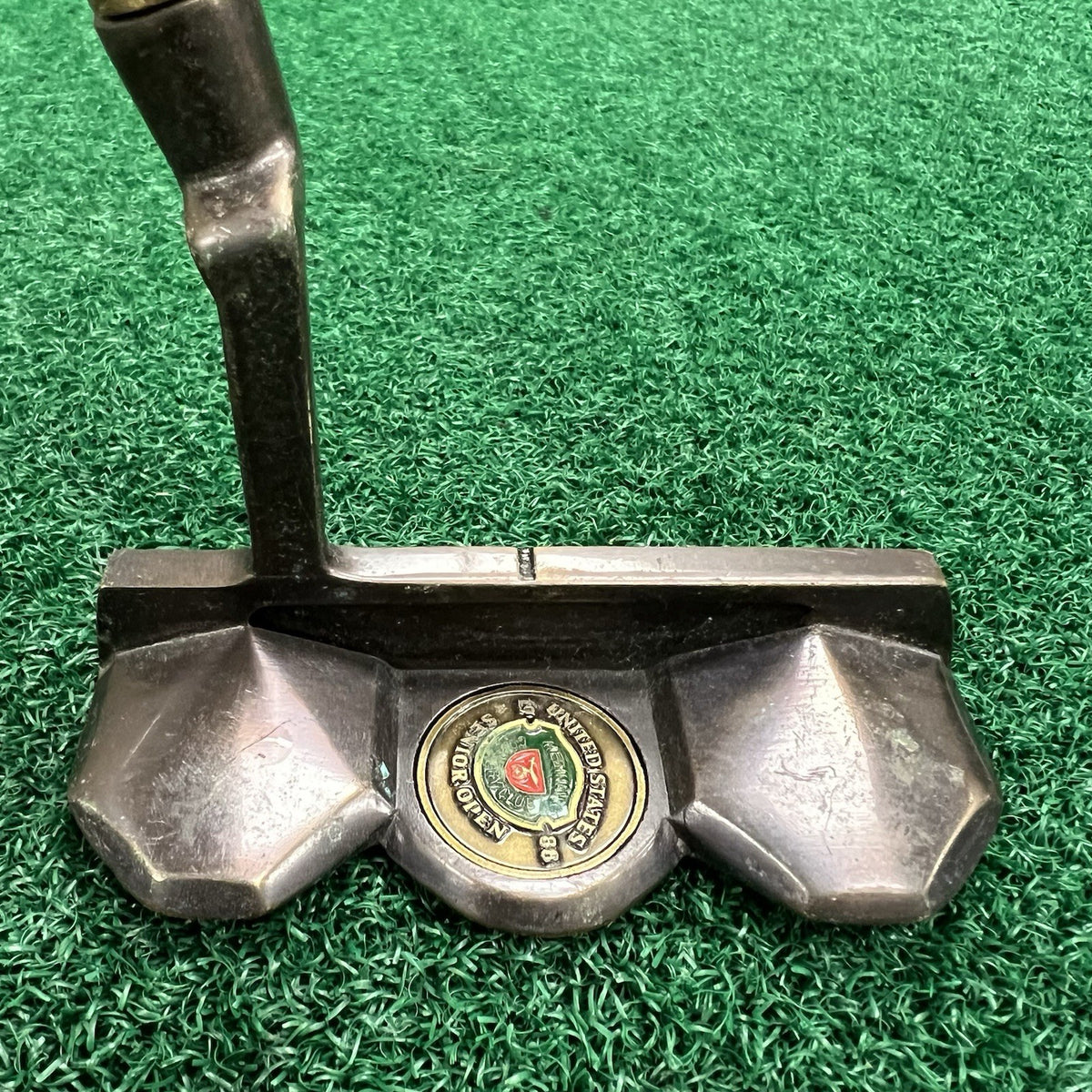 Vintage Golf Design Invader Putter Wood Shaft 1988 Senior Open MRH