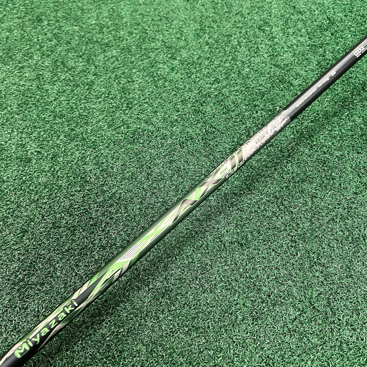 XXIO 12 X Single 7 Iron Right Handed Stiff Flex Graphite Shaft (Code 4334) Japan